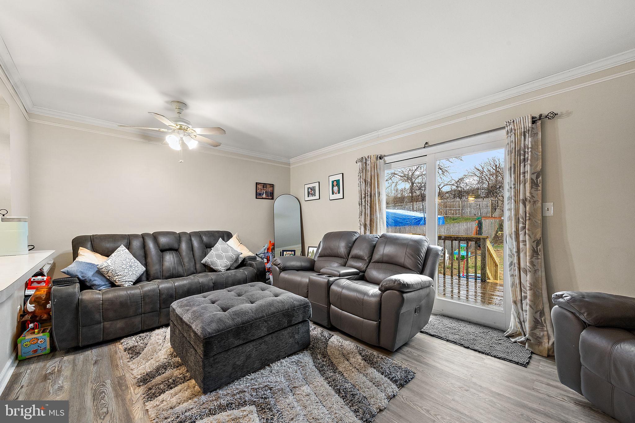 KATHLEEN KNOLL - Residential