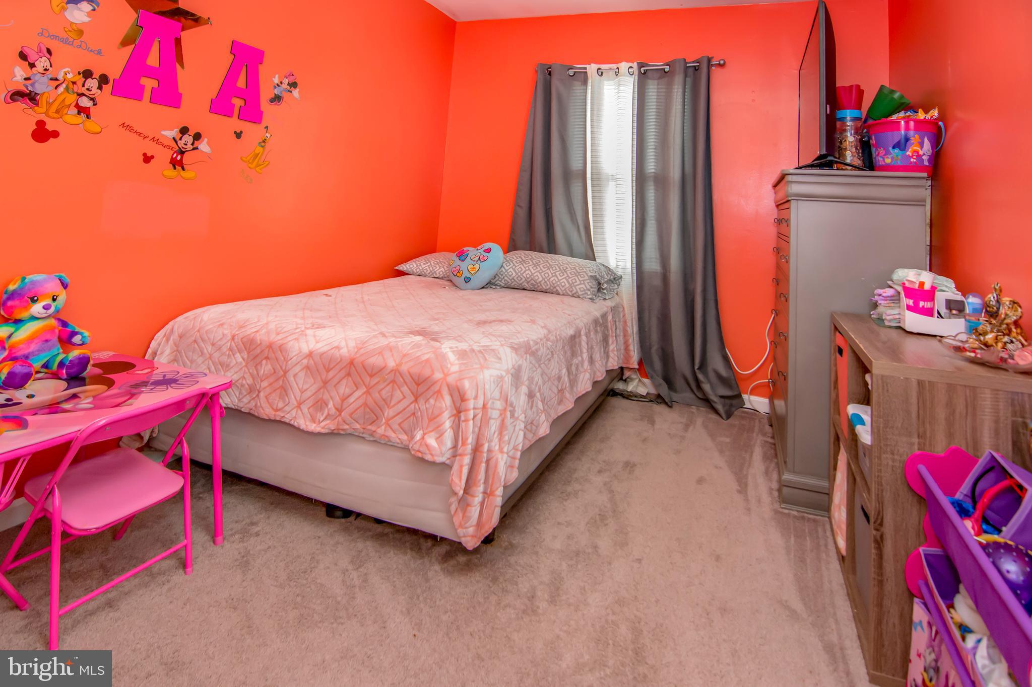 STRAWBERRY HILL EST SUB - Residential