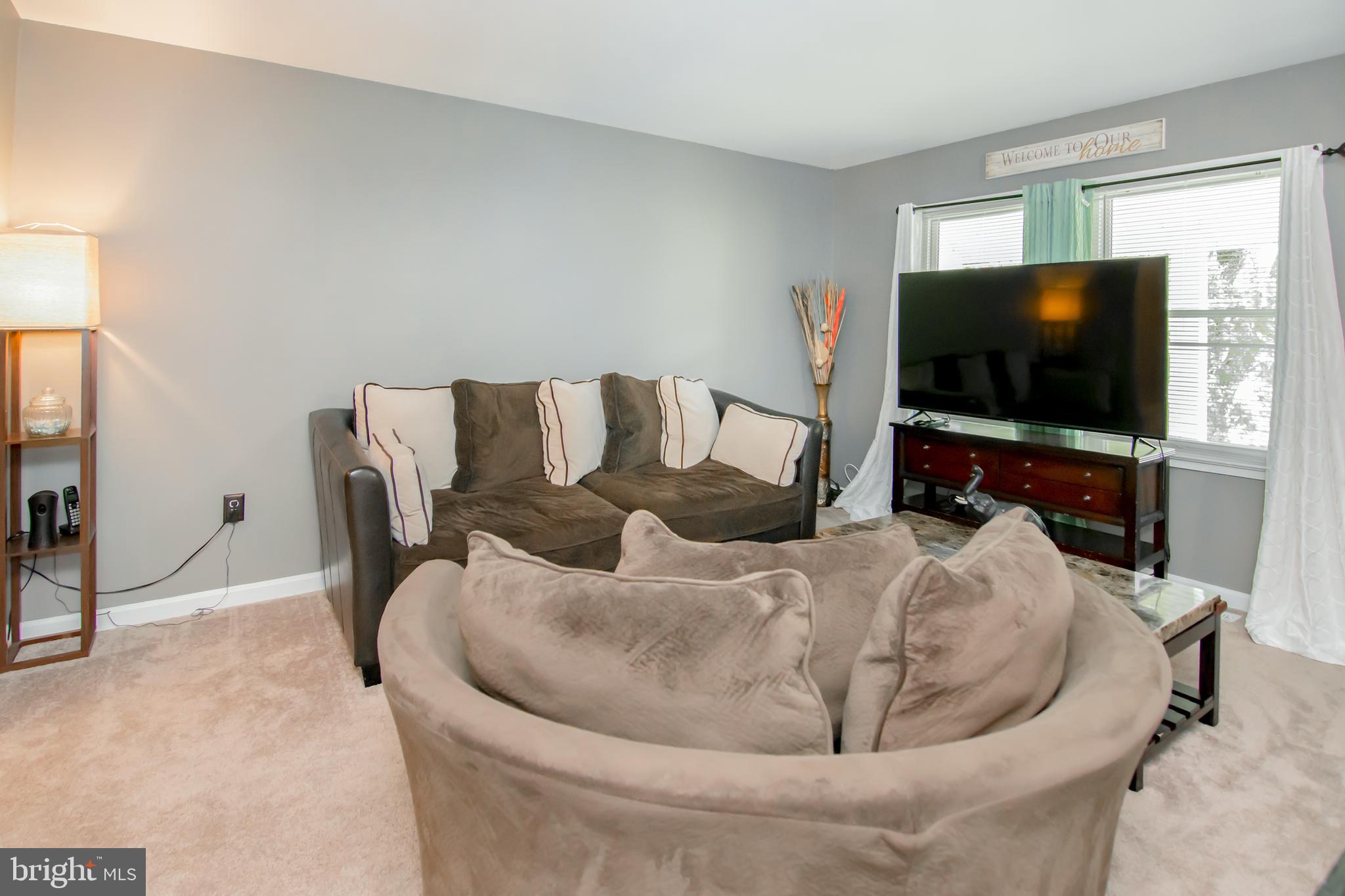 STRAWBERRY HILL EST SUB - Residential