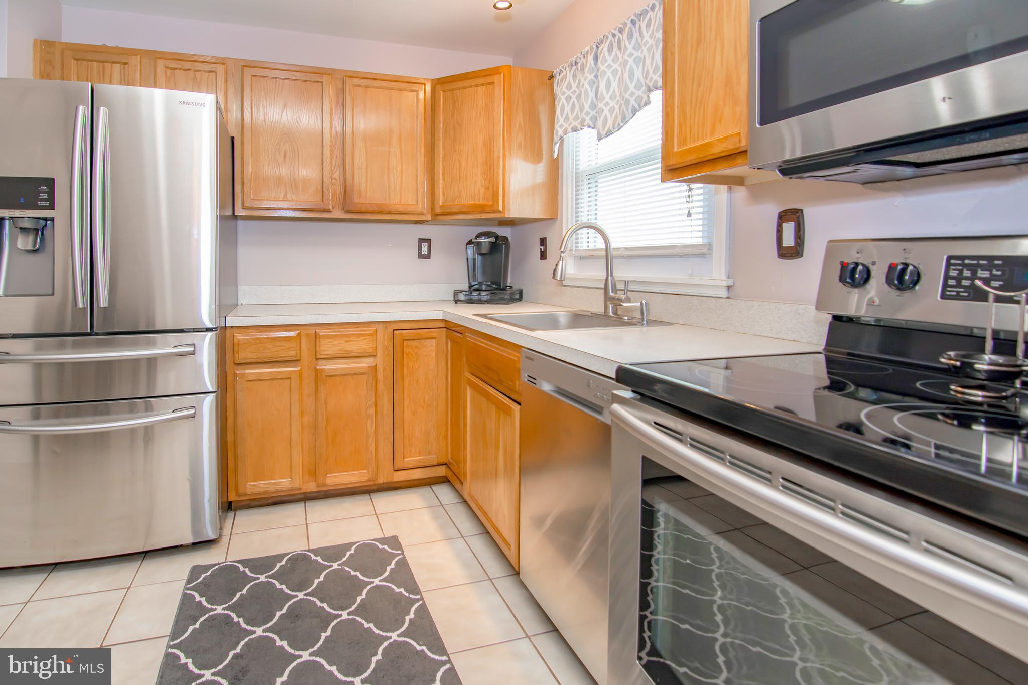 STRAWBERRY HILL EST SUB - Residential