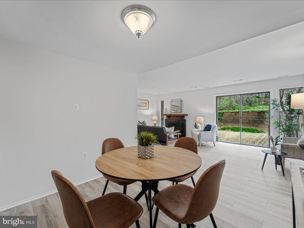 RESTON - Residential