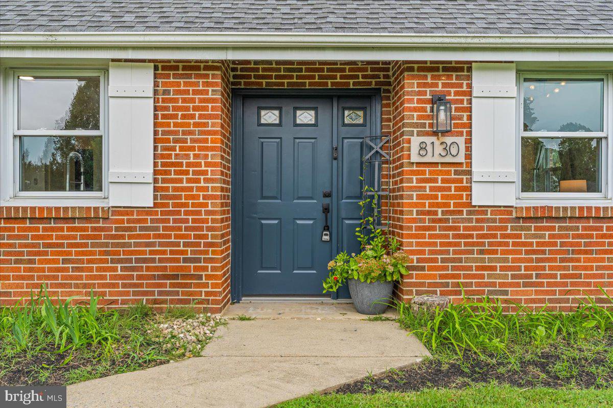 8130 CAMBRIDGE DRIVE