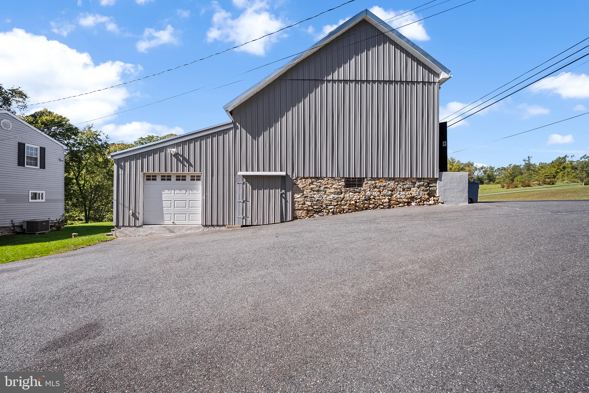 JARRETTSVILLE - Residential