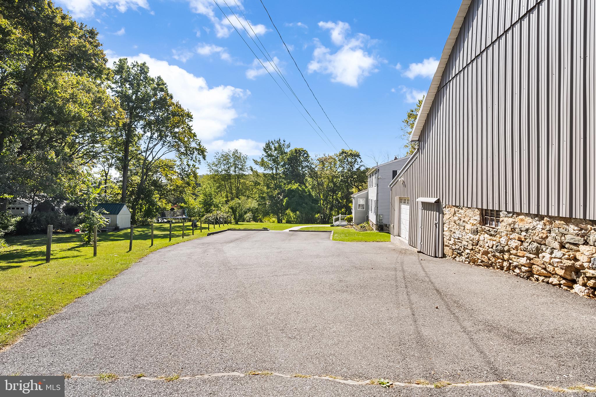 JARRETTSVILLE - Residential