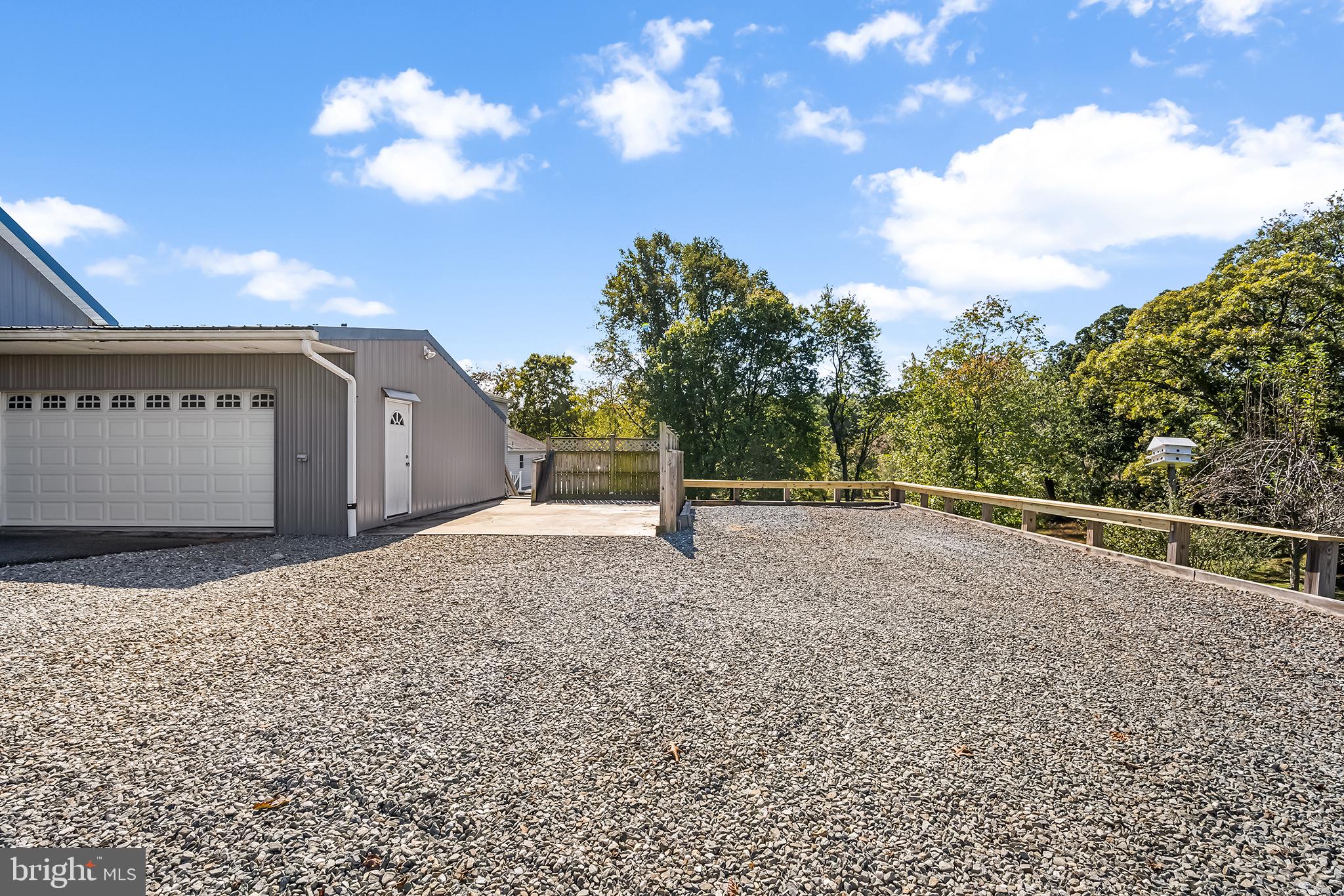 JARRETTSVILLE - Residential