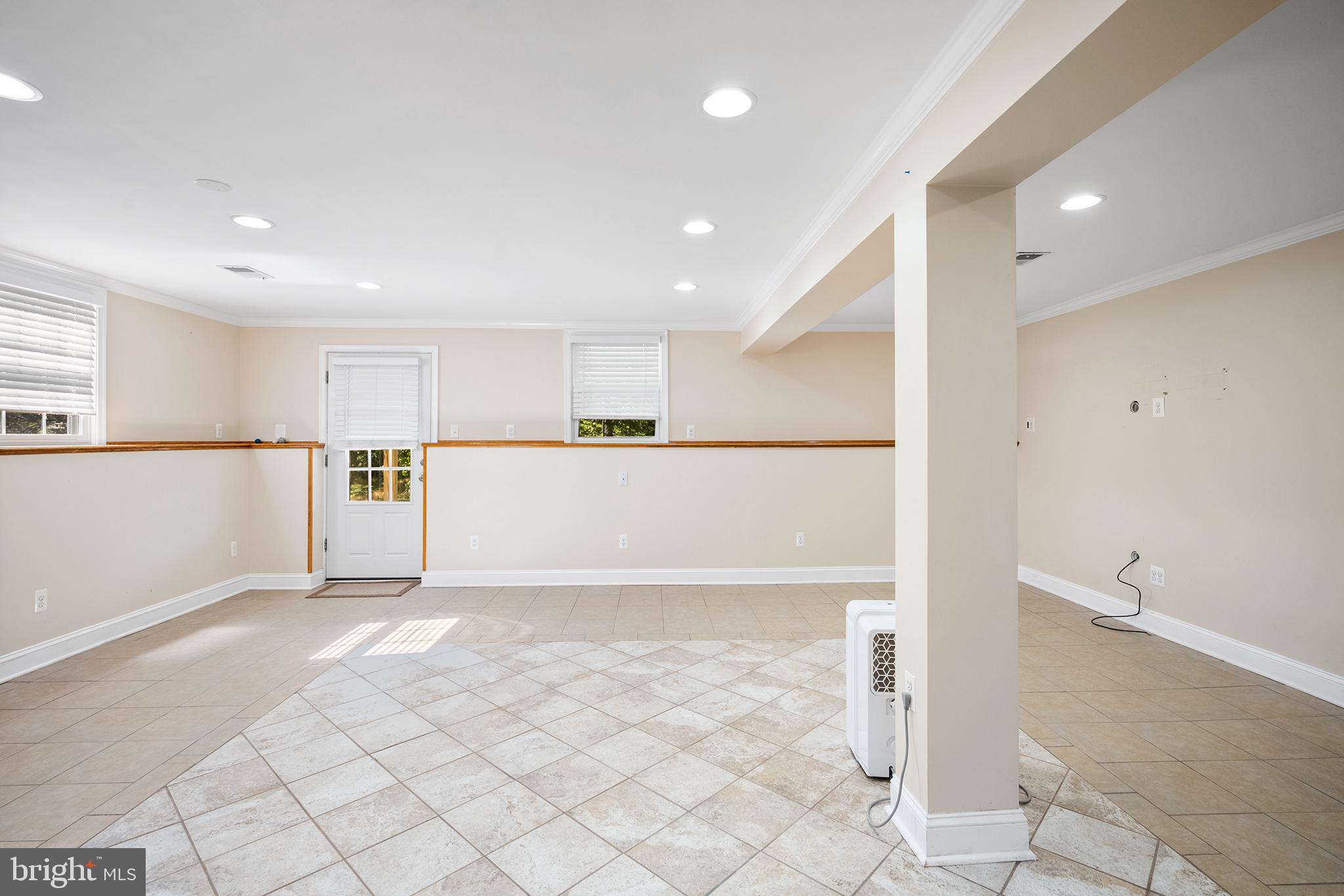 JARRETTSVILLE - Residential