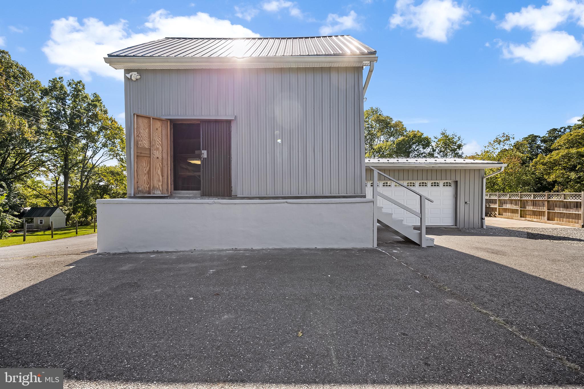 JARRETTSVILLE - Residential