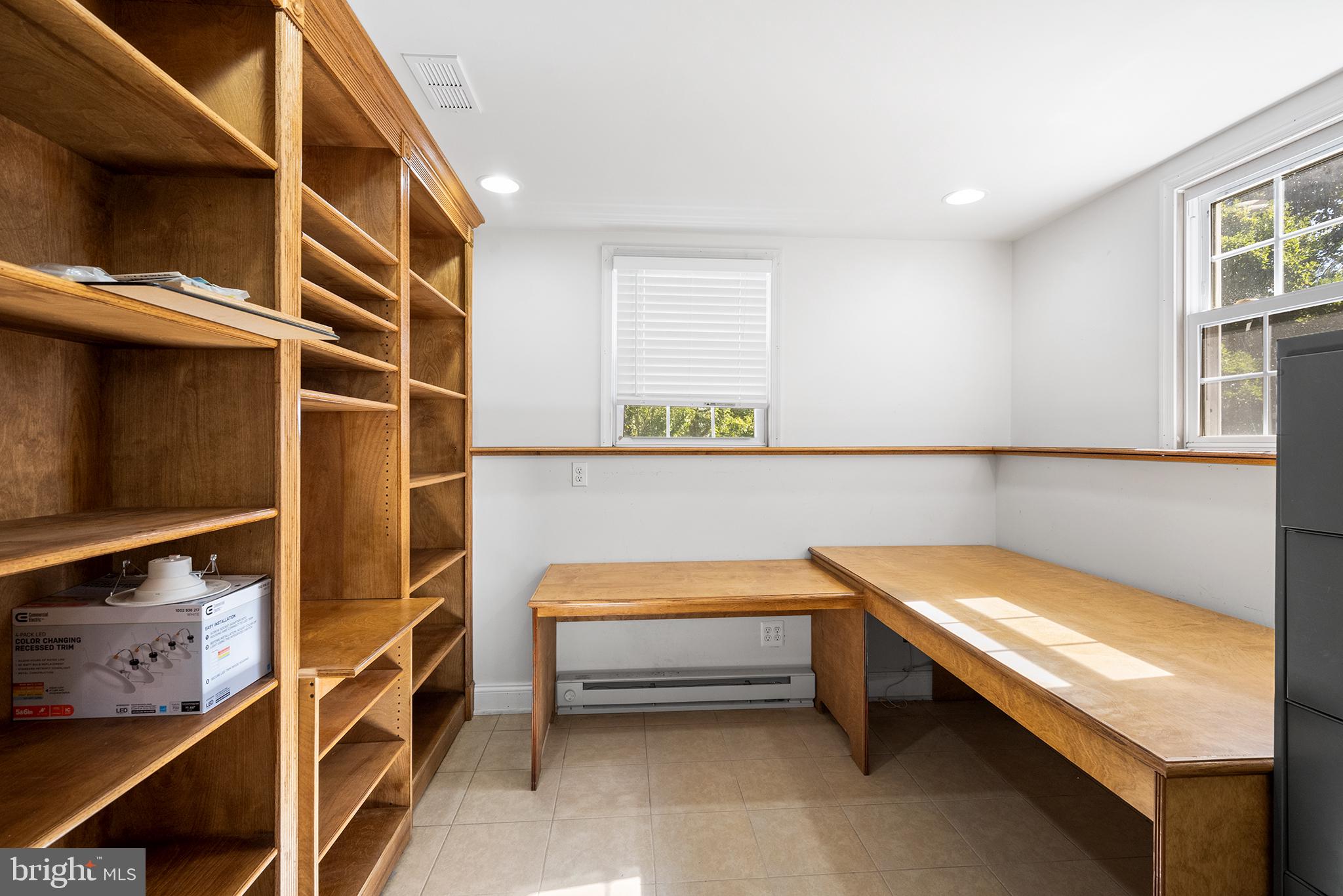 JARRETTSVILLE - Residential