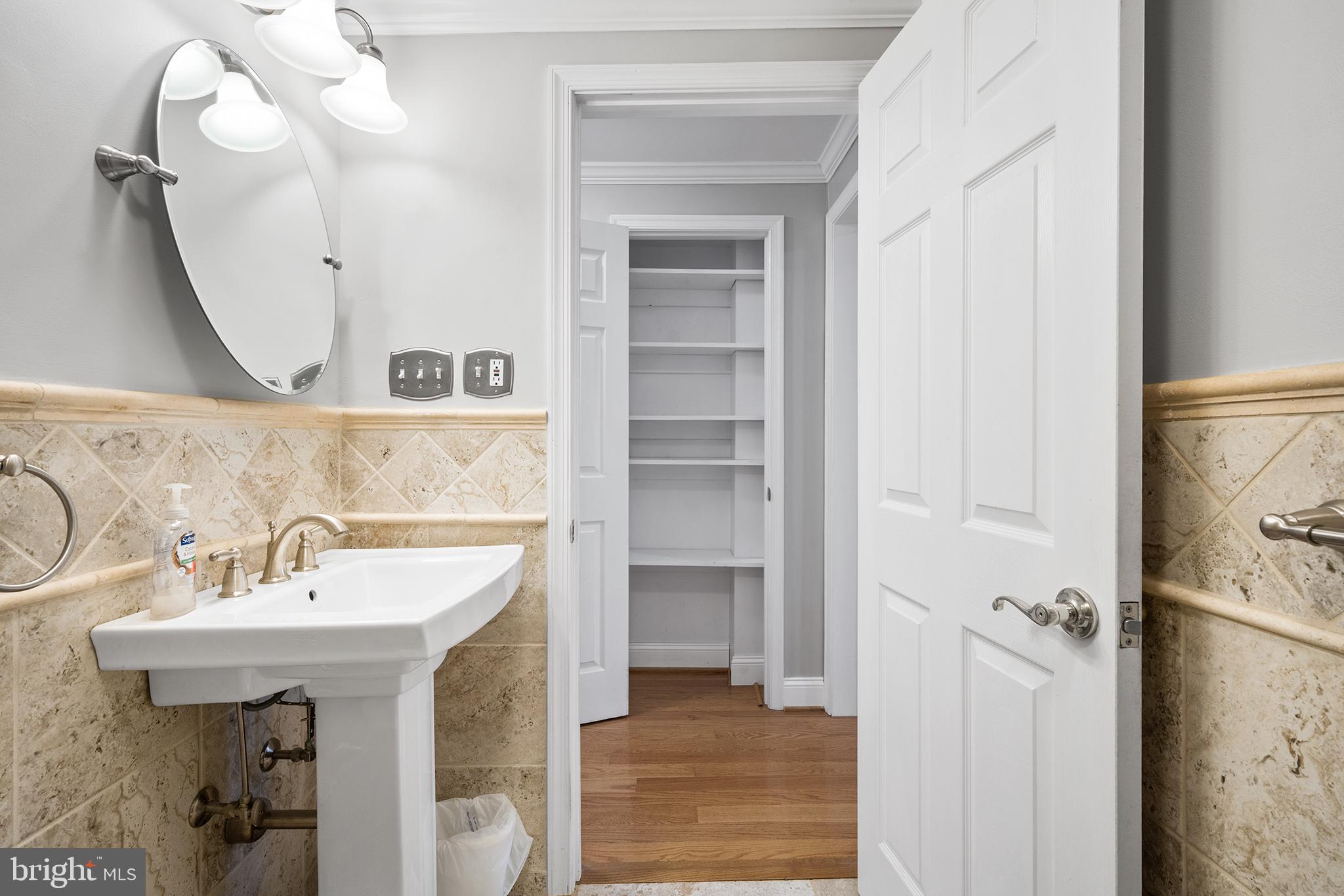 JARRETTSVILLE - Residential