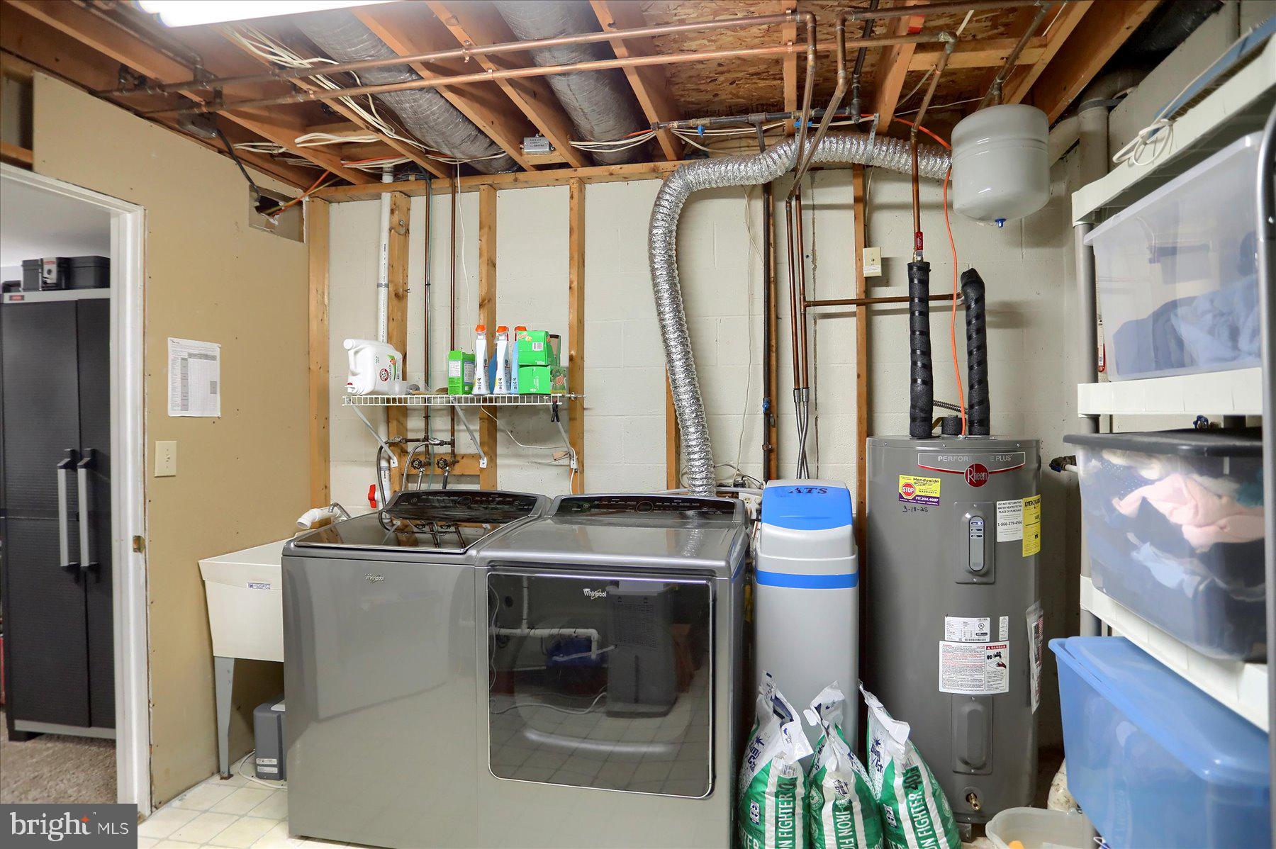 SILVER MEADOWS - Residential