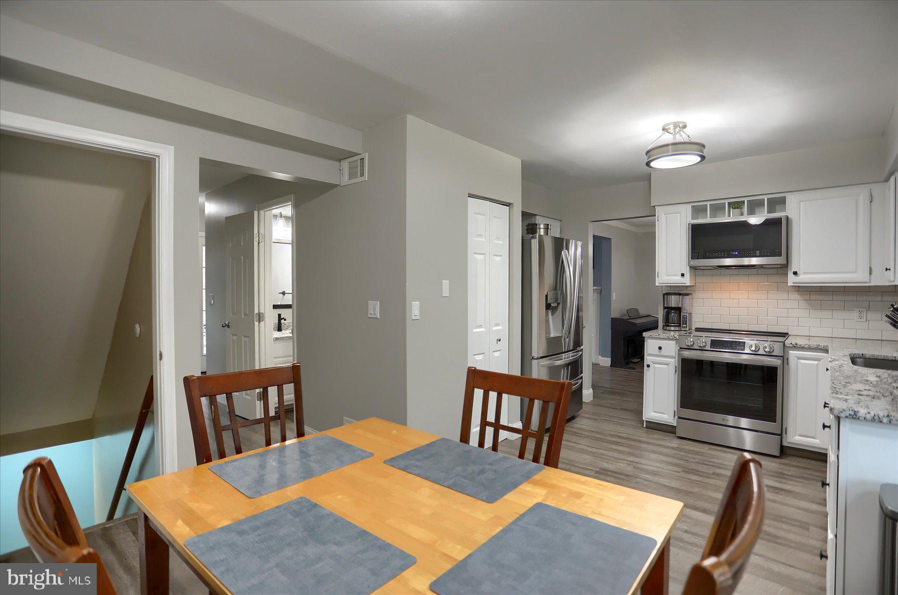 SILVER MEADOWS - Residential