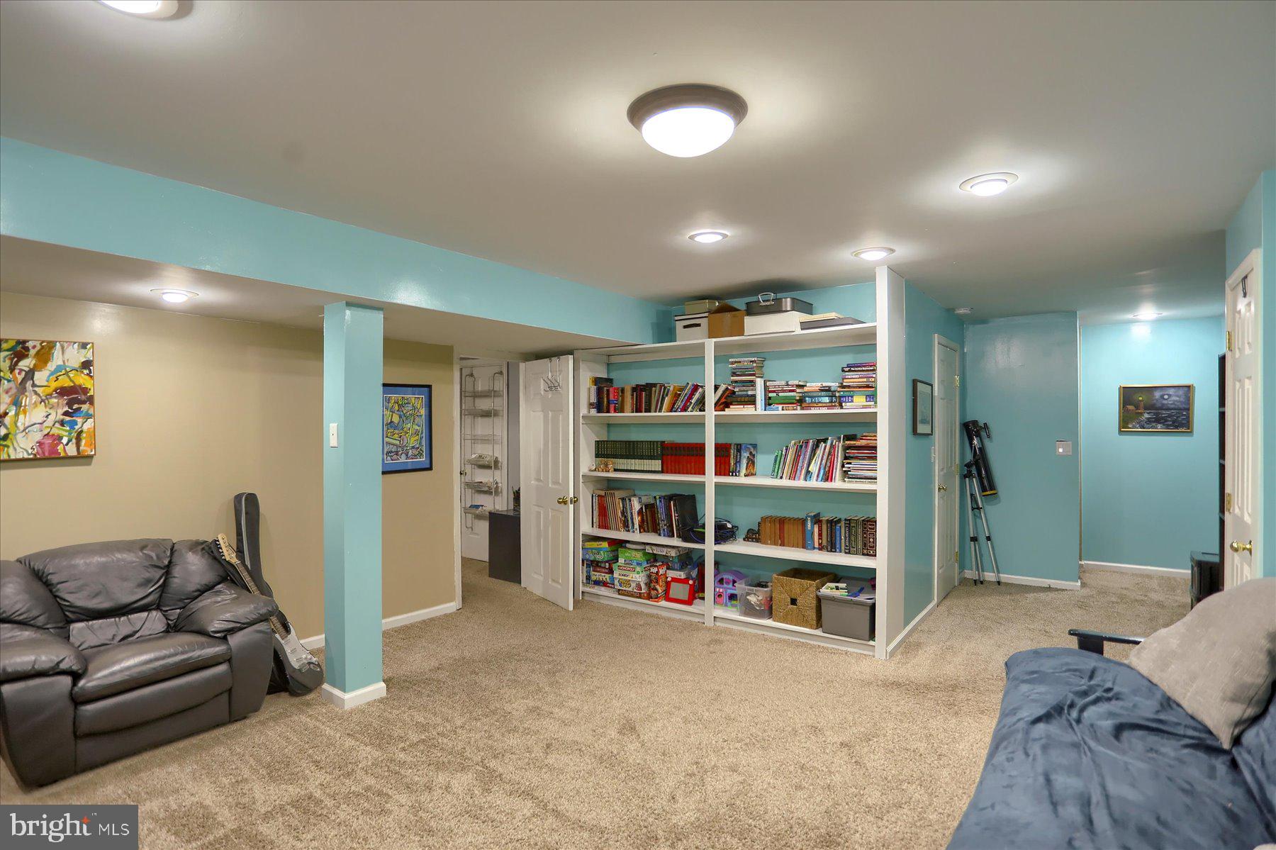 SILVER MEADOWS - Residential