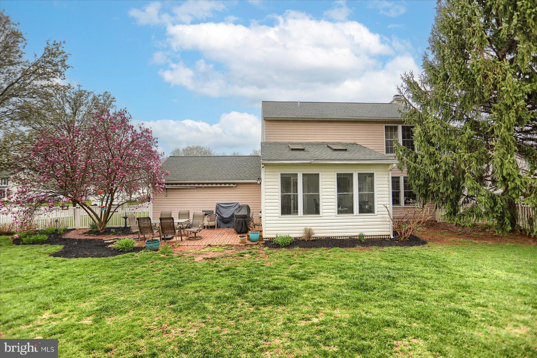 SILVER MEADOWS - Residential