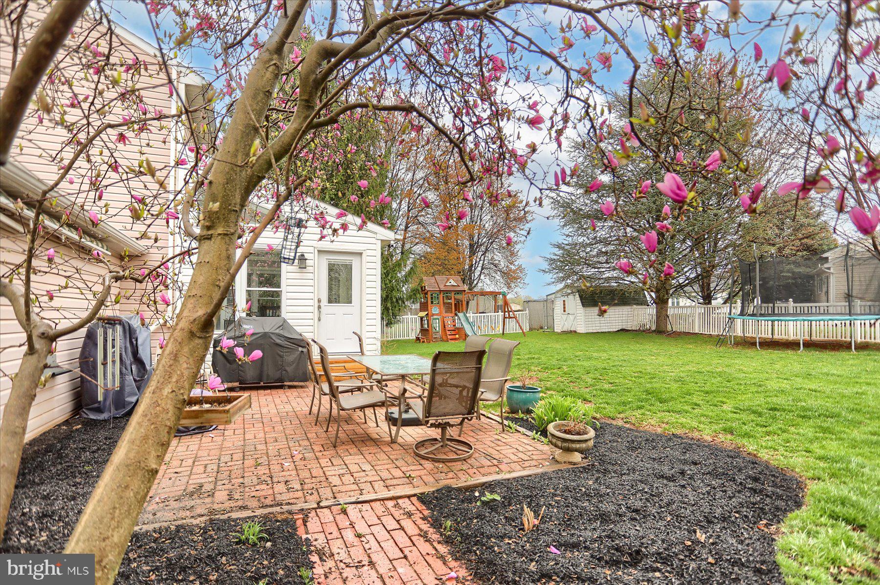 SILVER MEADOWS - Residential