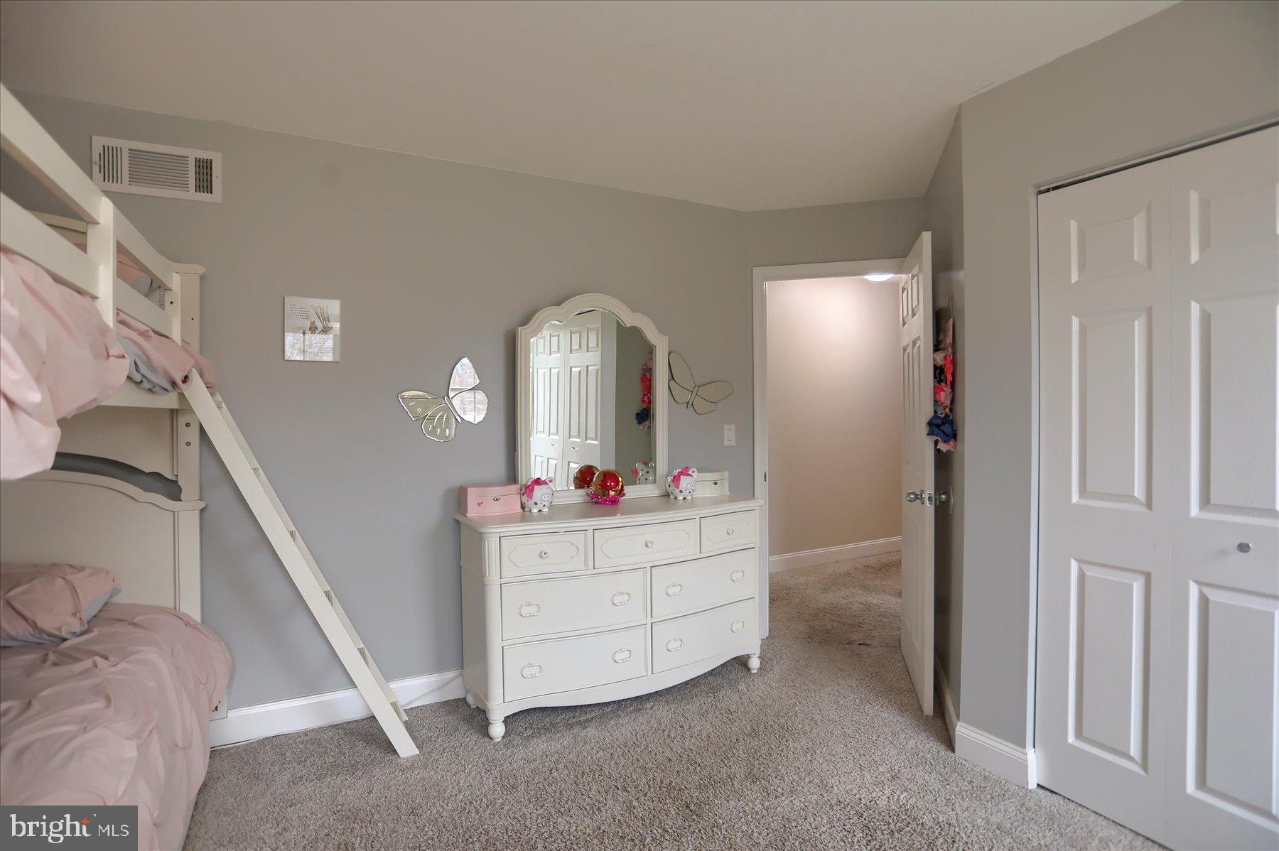 SILVER MEADOWS - Residential