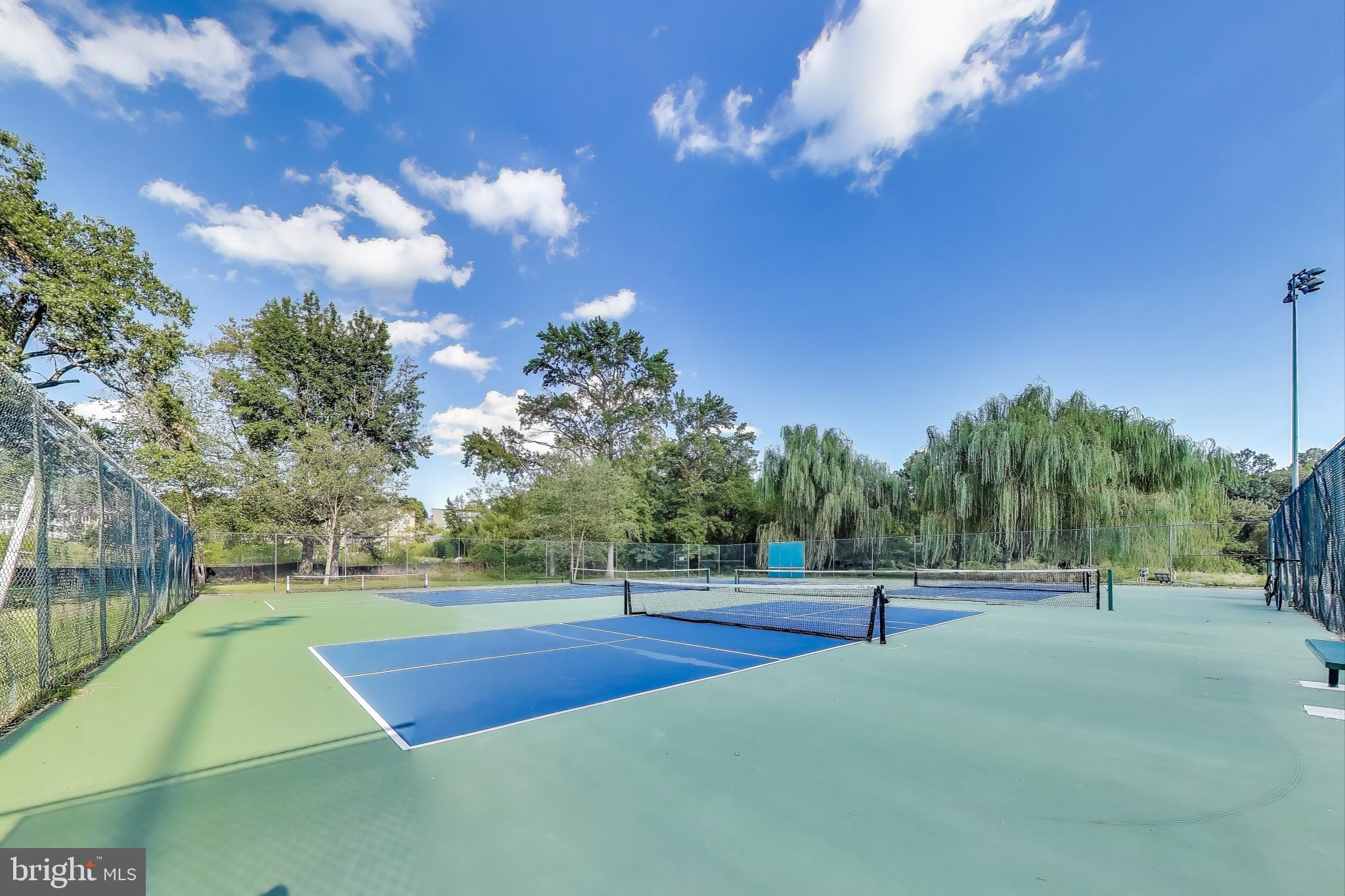 SUFFRAGE POINT - Residential