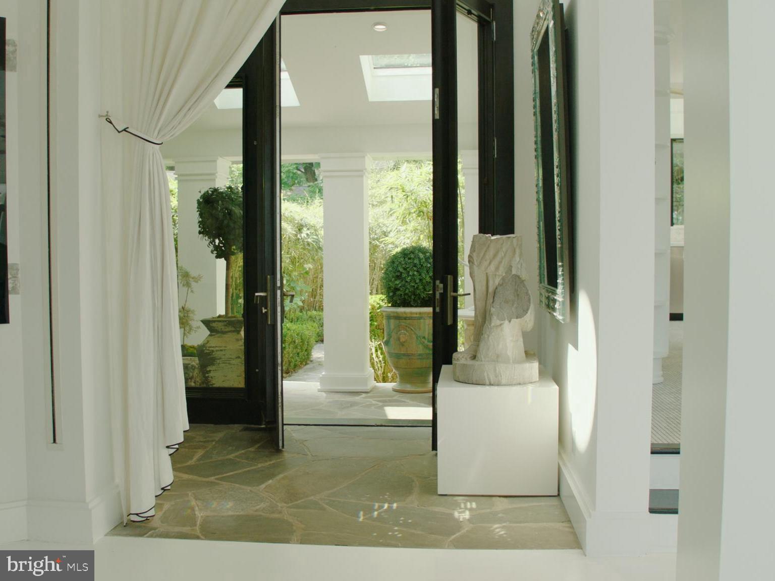 EPPING FOREST - Residential