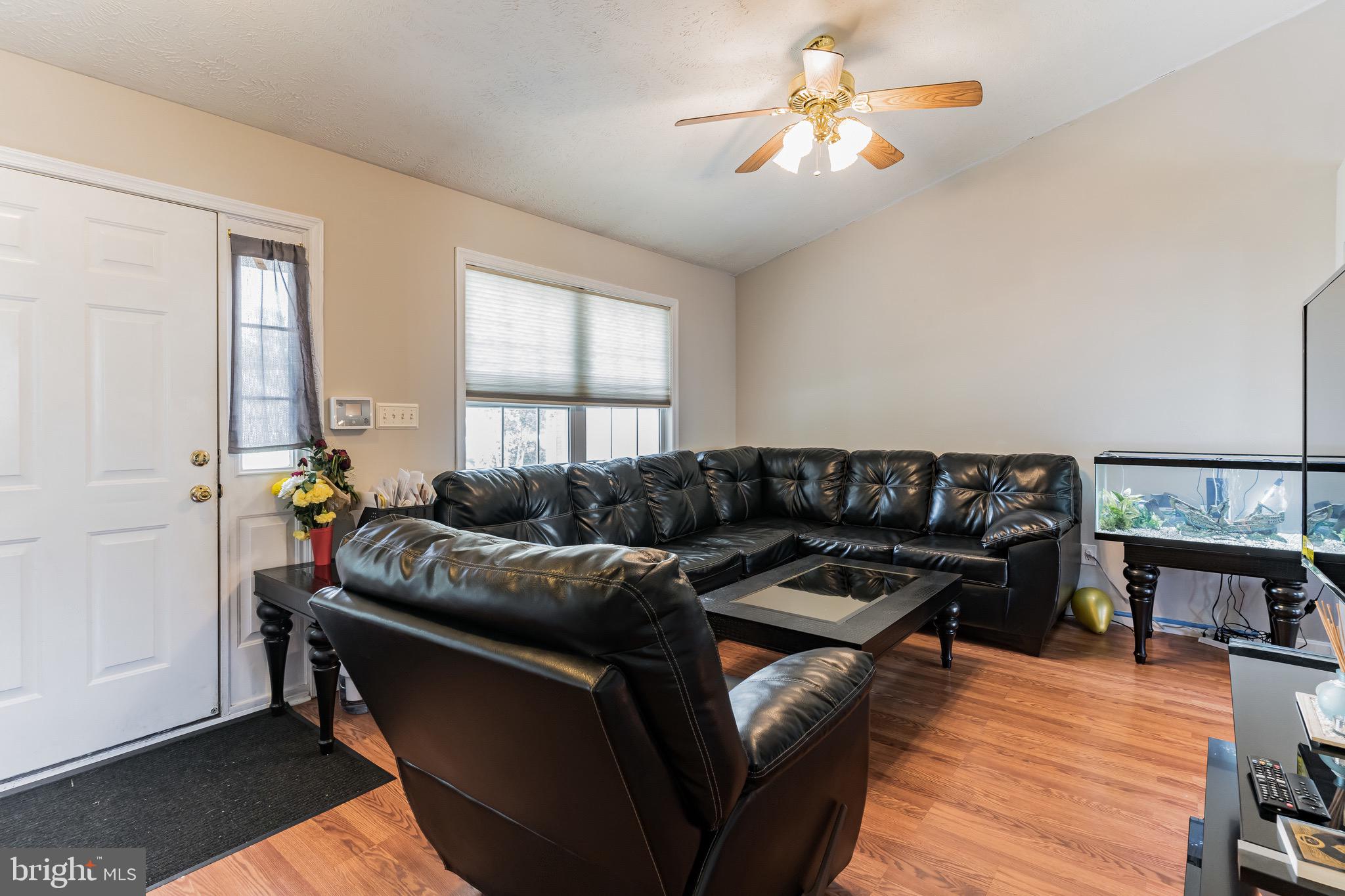 EMERALD HILLS ESTATES - Residential