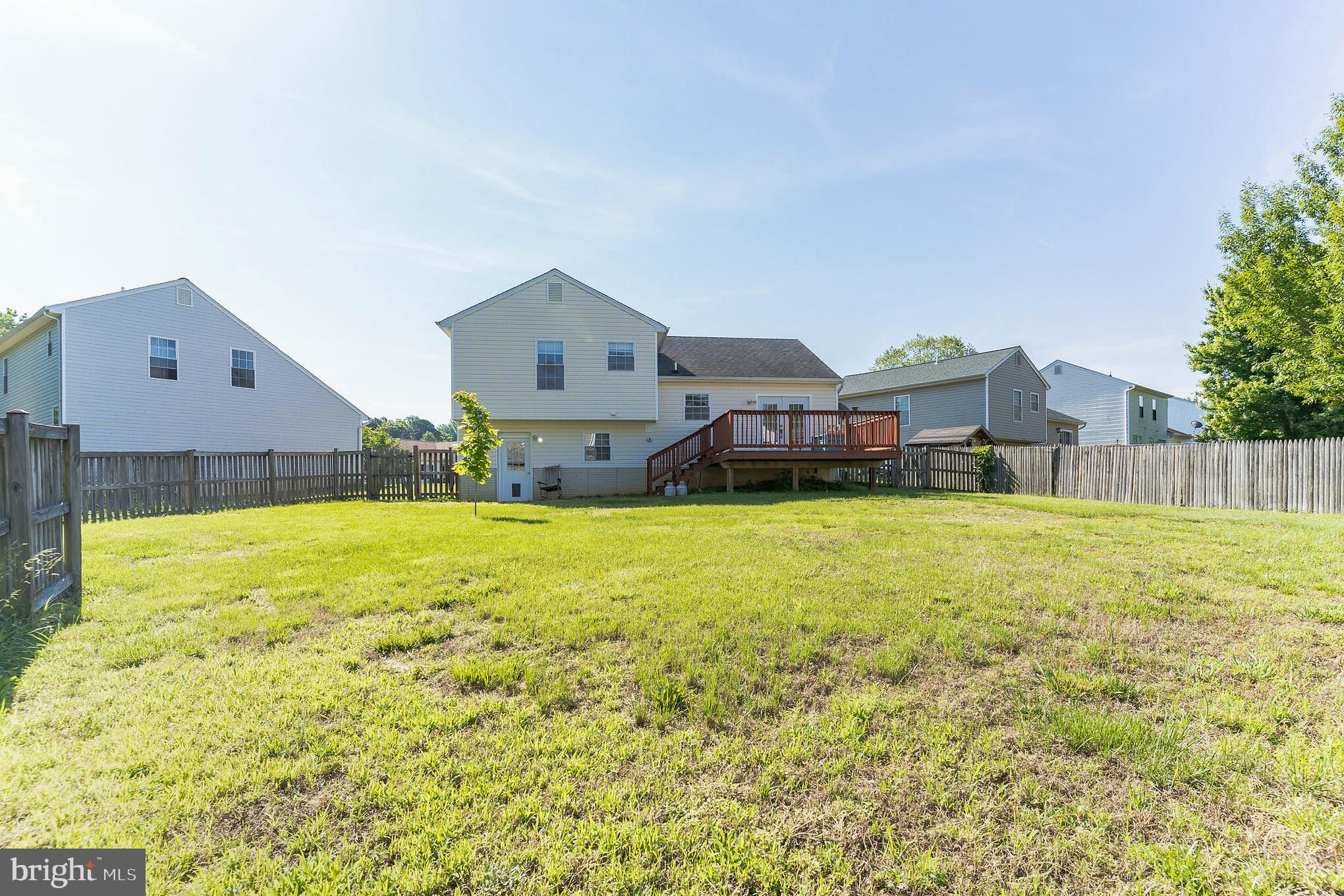 EMERALD HILLS ESTATES - Residential