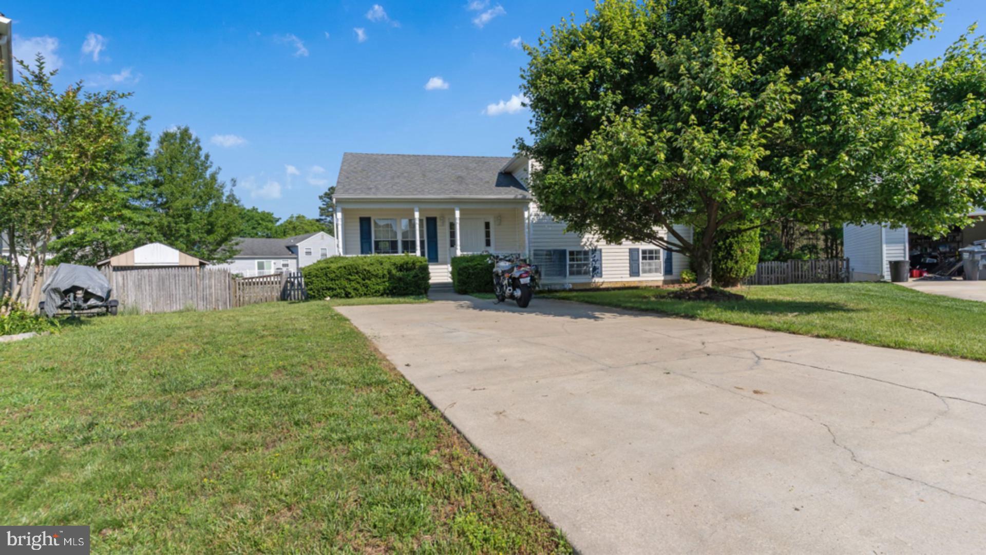 EMERALD HILLS ESTATES - Residential