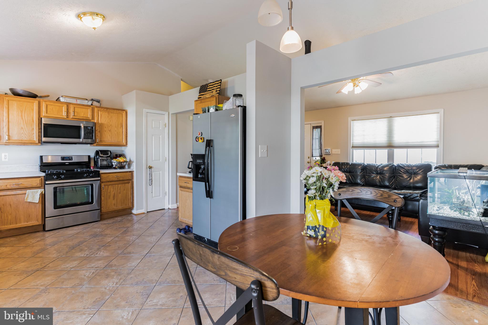 EMERALD HILLS ESTATES - Residential