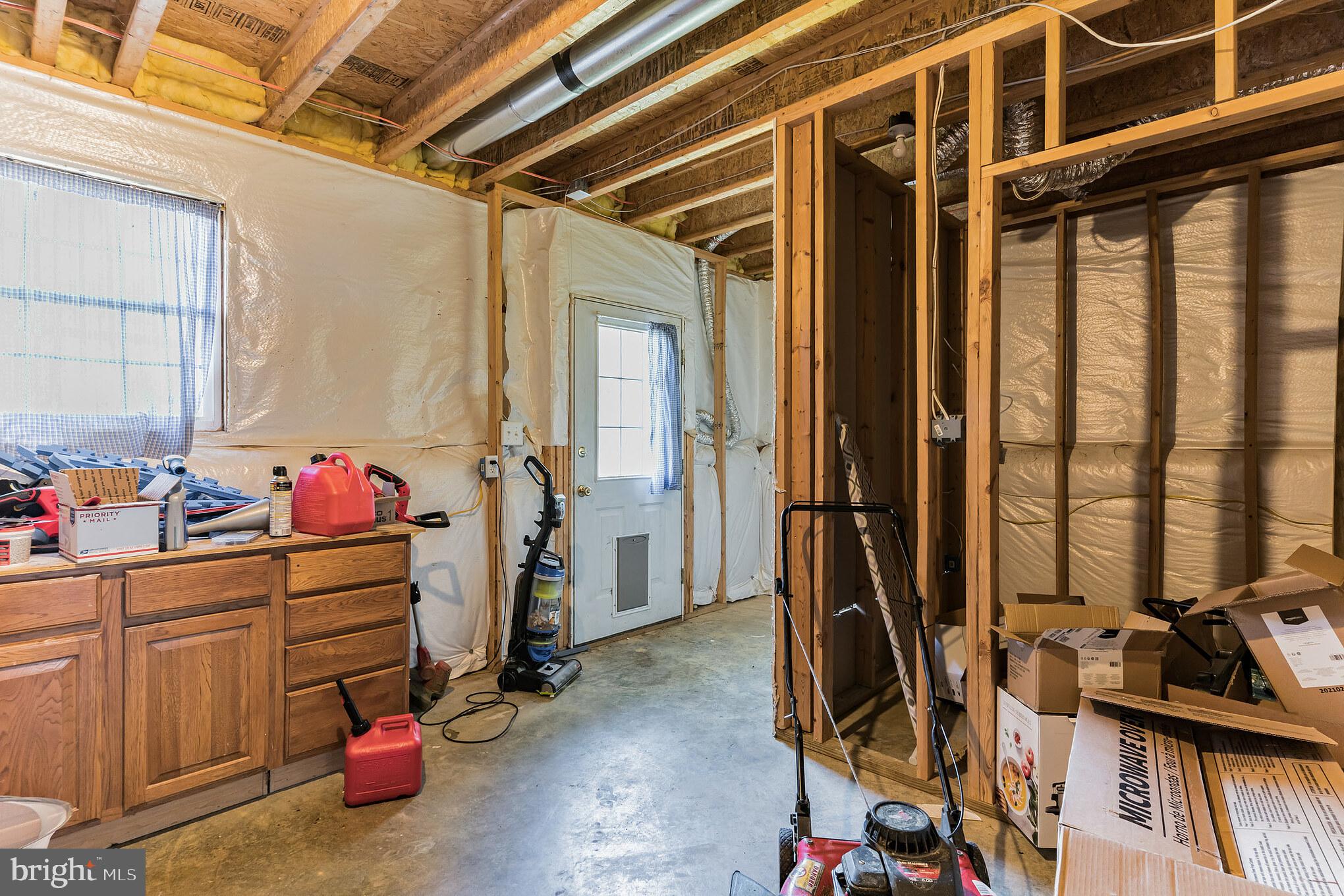 EMERALD HILLS ESTATES - Residential