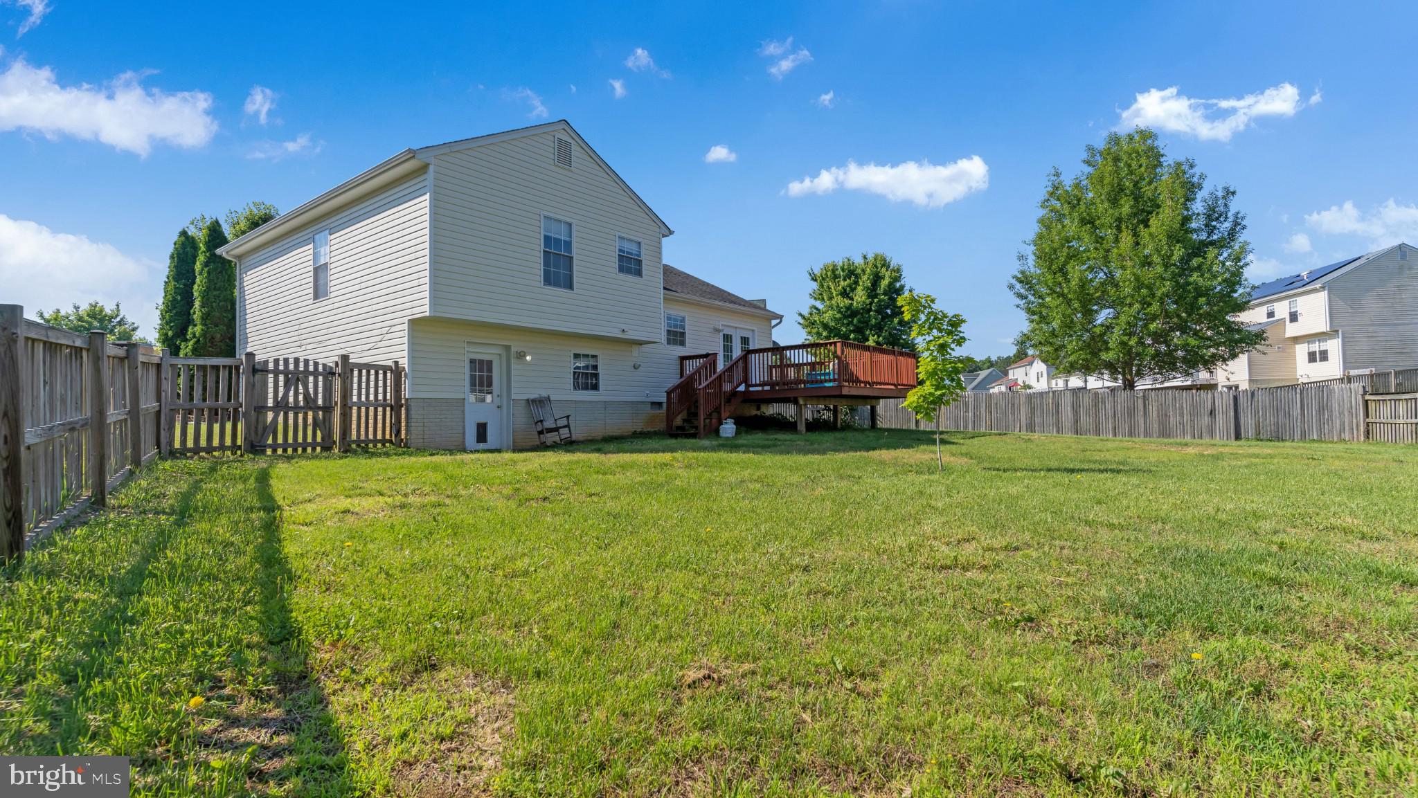 EMERALD HILLS ESTATES - Residential