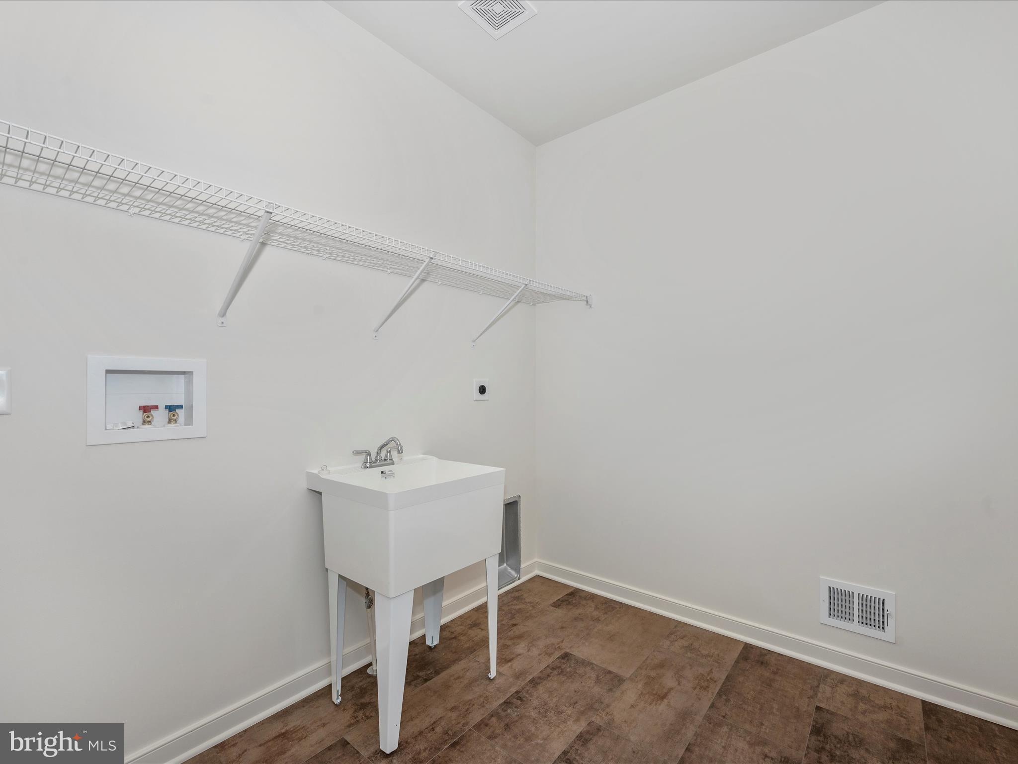 PARADISE HEIGHTS - Residential