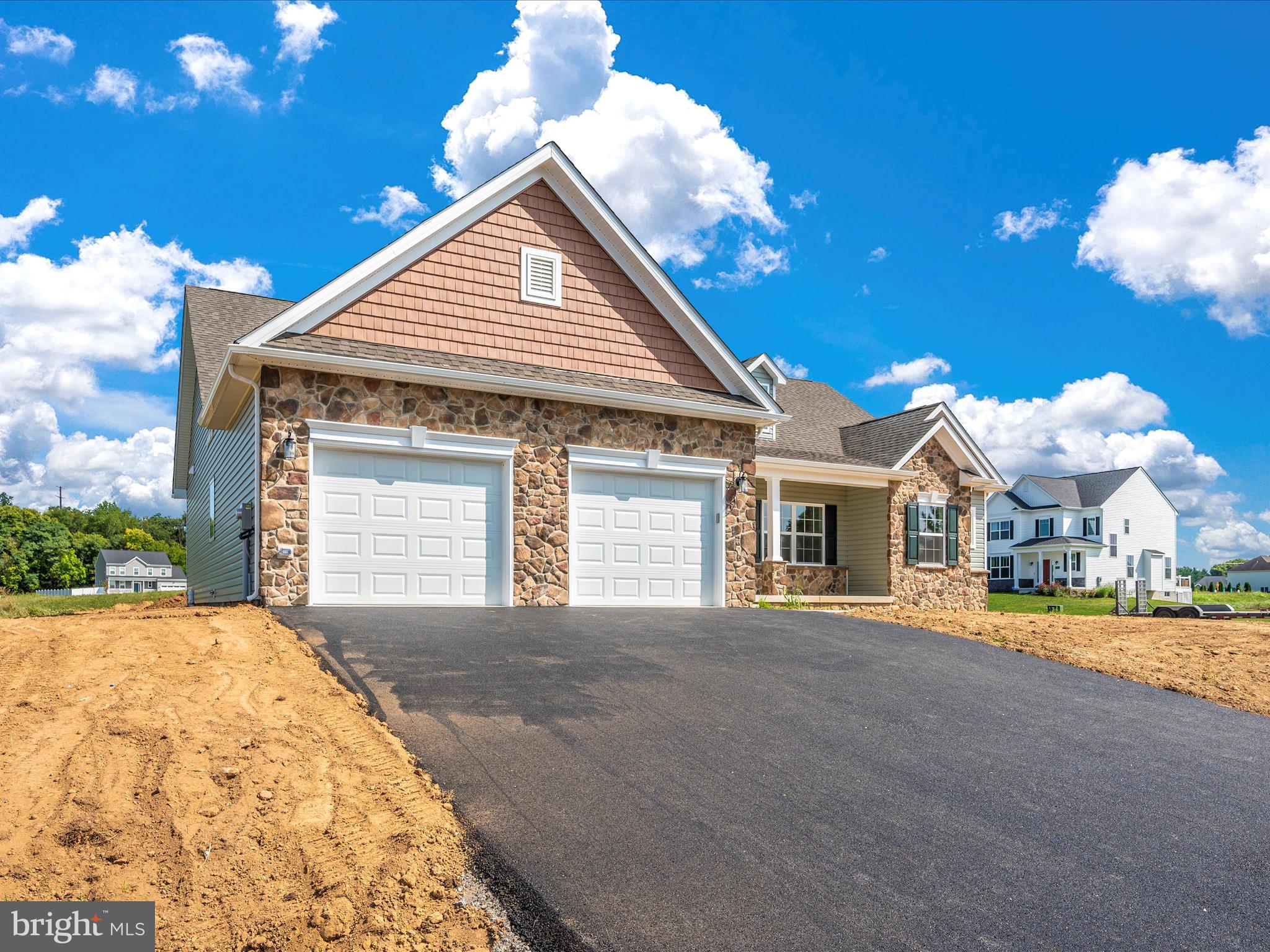 PARADISE HEIGHTS - Residential