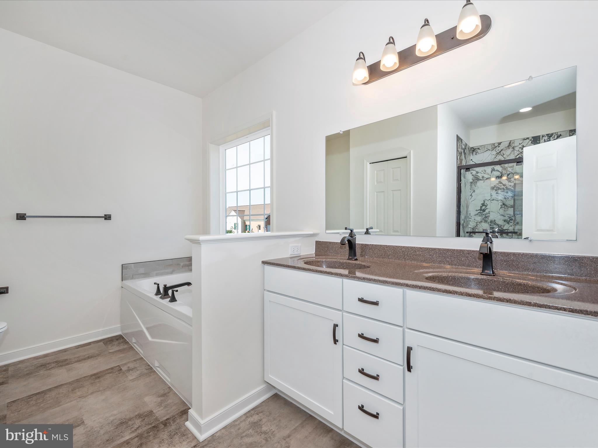 PARADISE HEIGHTS - Residential