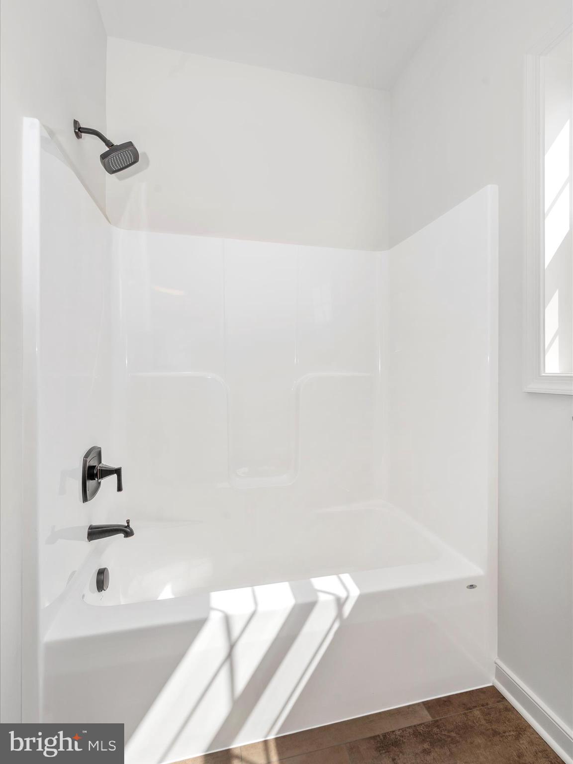 PARADISE HEIGHTS - Residential