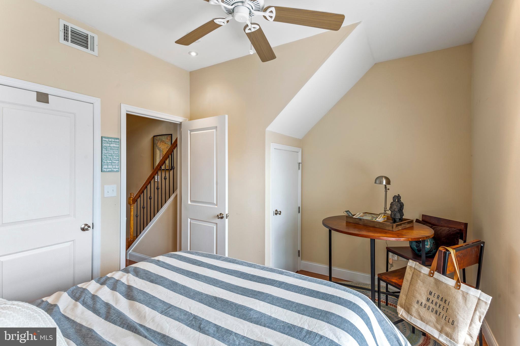 POINT BREEZE - Residential