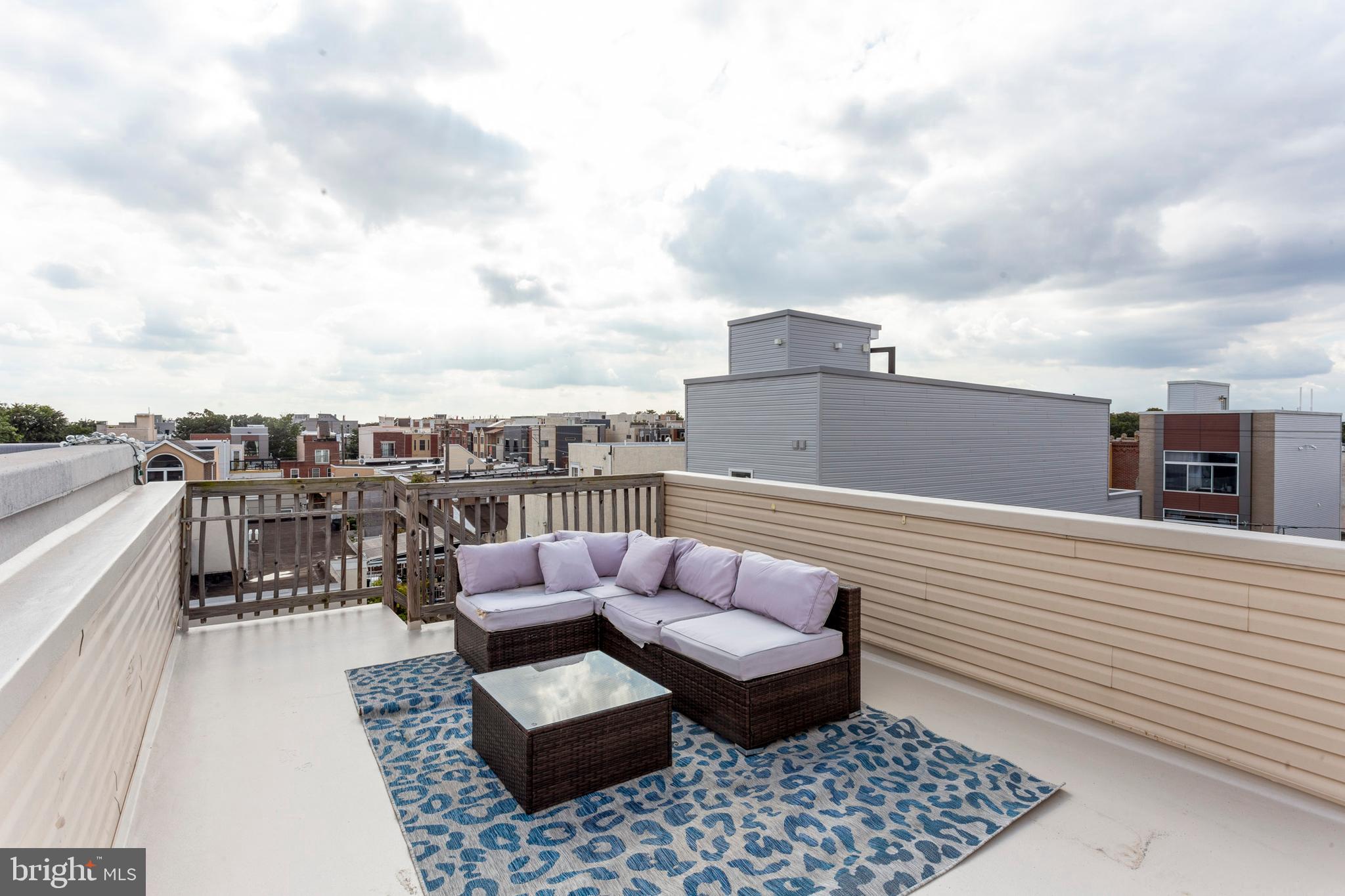 POINT BREEZE - Residential