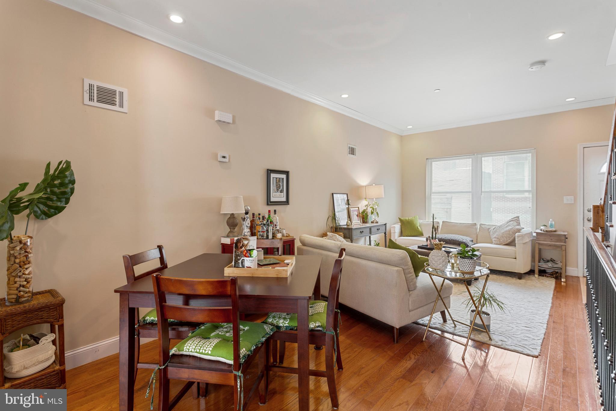 POINT BREEZE - Residential