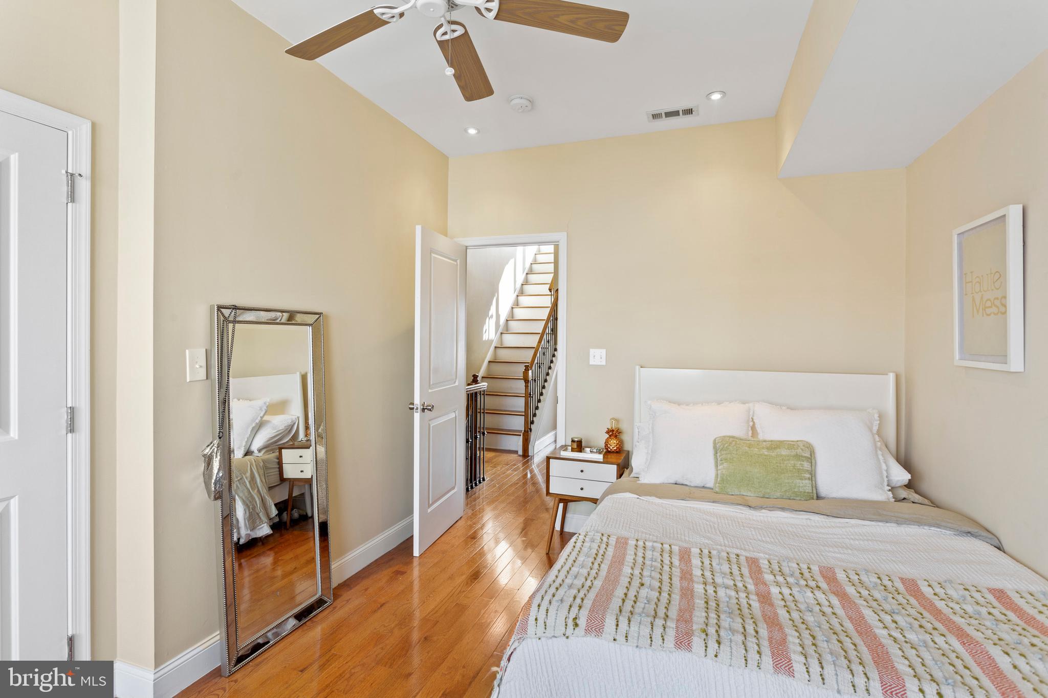 POINT BREEZE - Residential