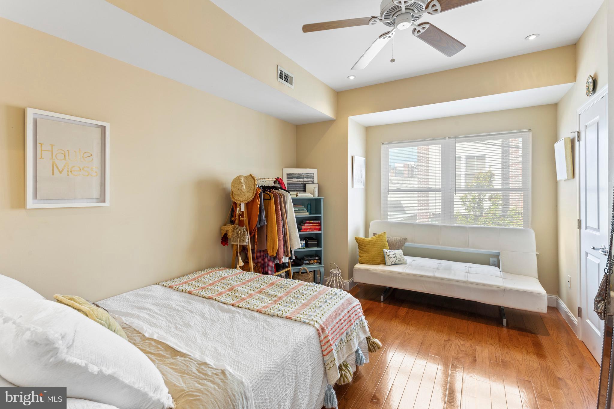 POINT BREEZE - Residential