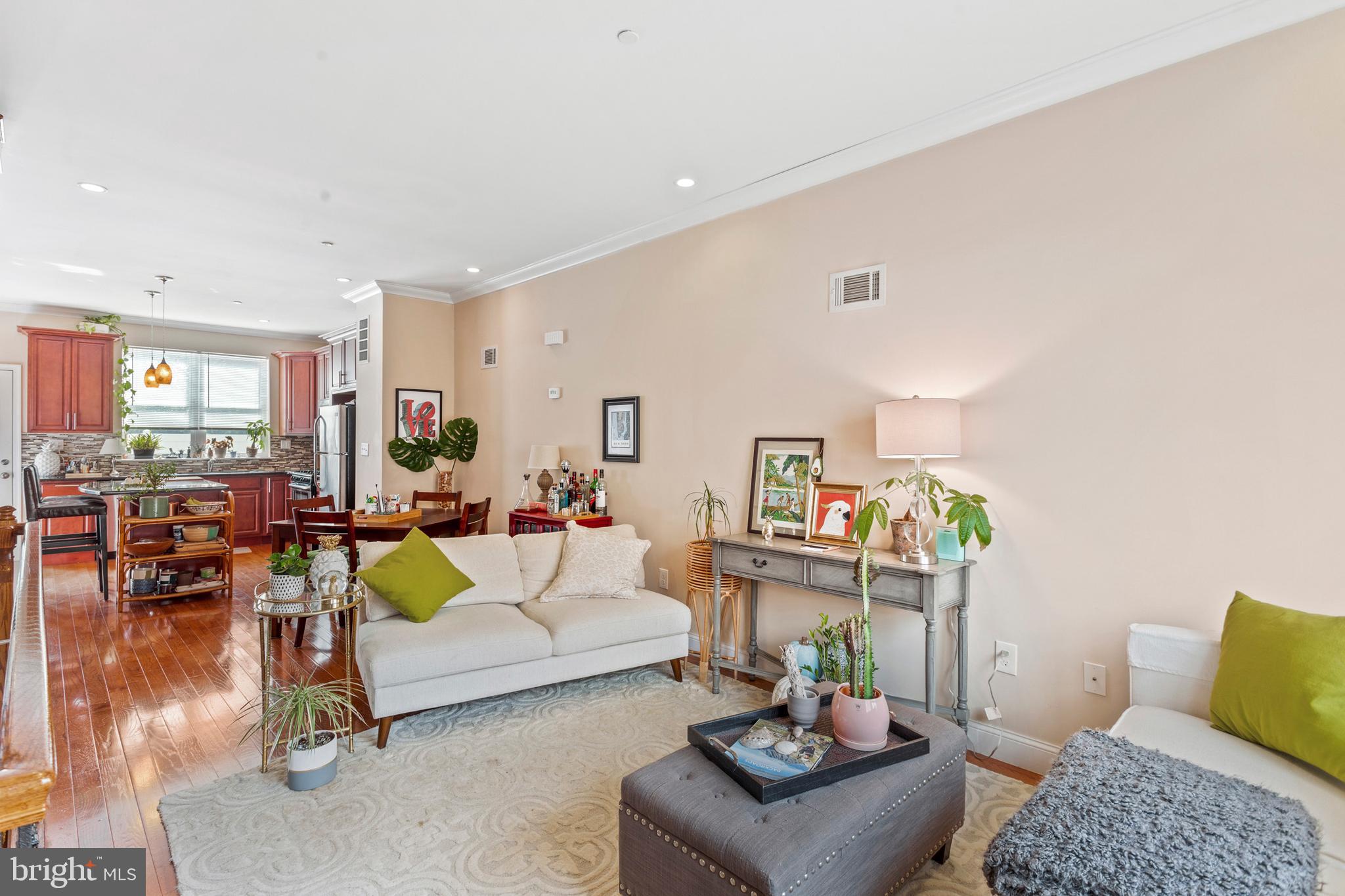 POINT BREEZE - Residential