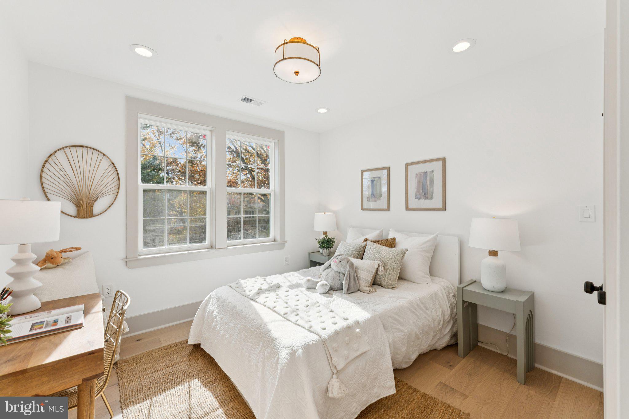 CHEVY CHASE - Residential