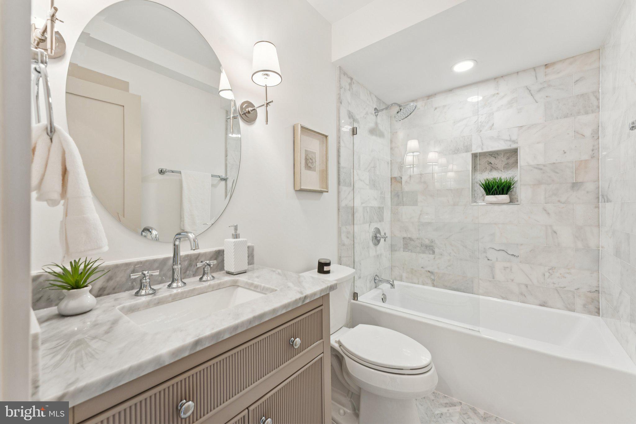 CHEVY CHASE - Residential