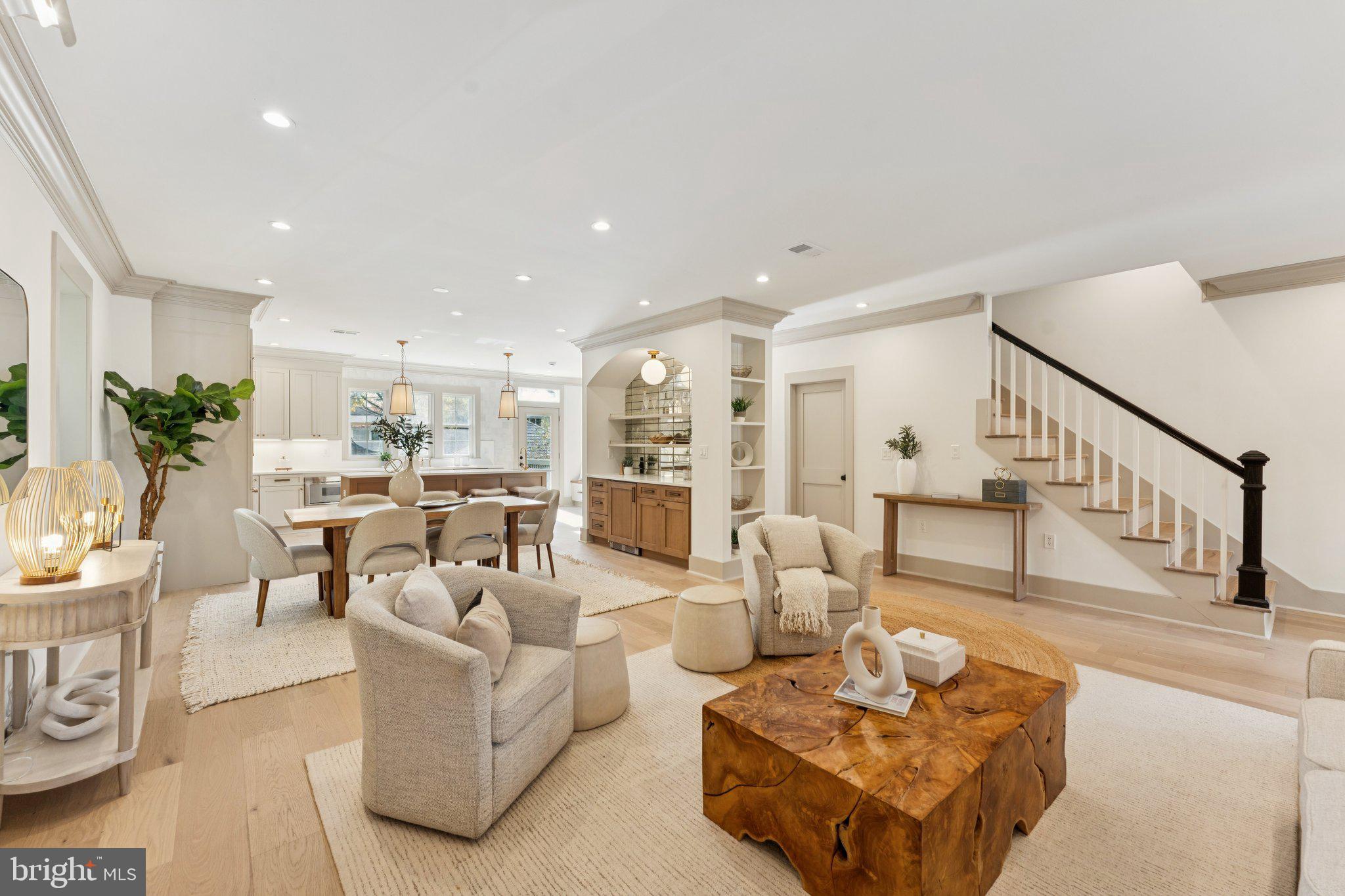 CHEVY CHASE - Residential