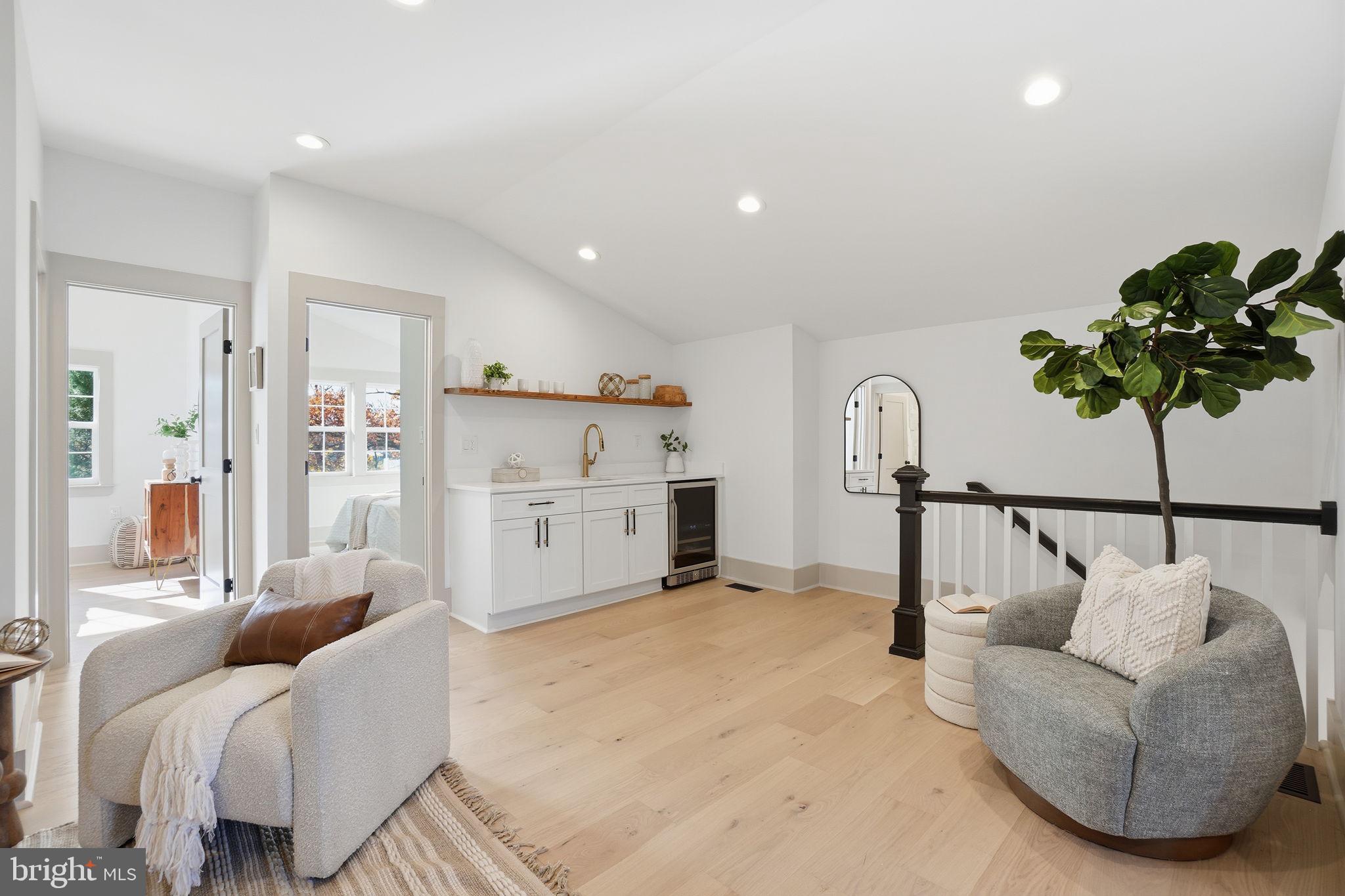 CHEVY CHASE - Residential