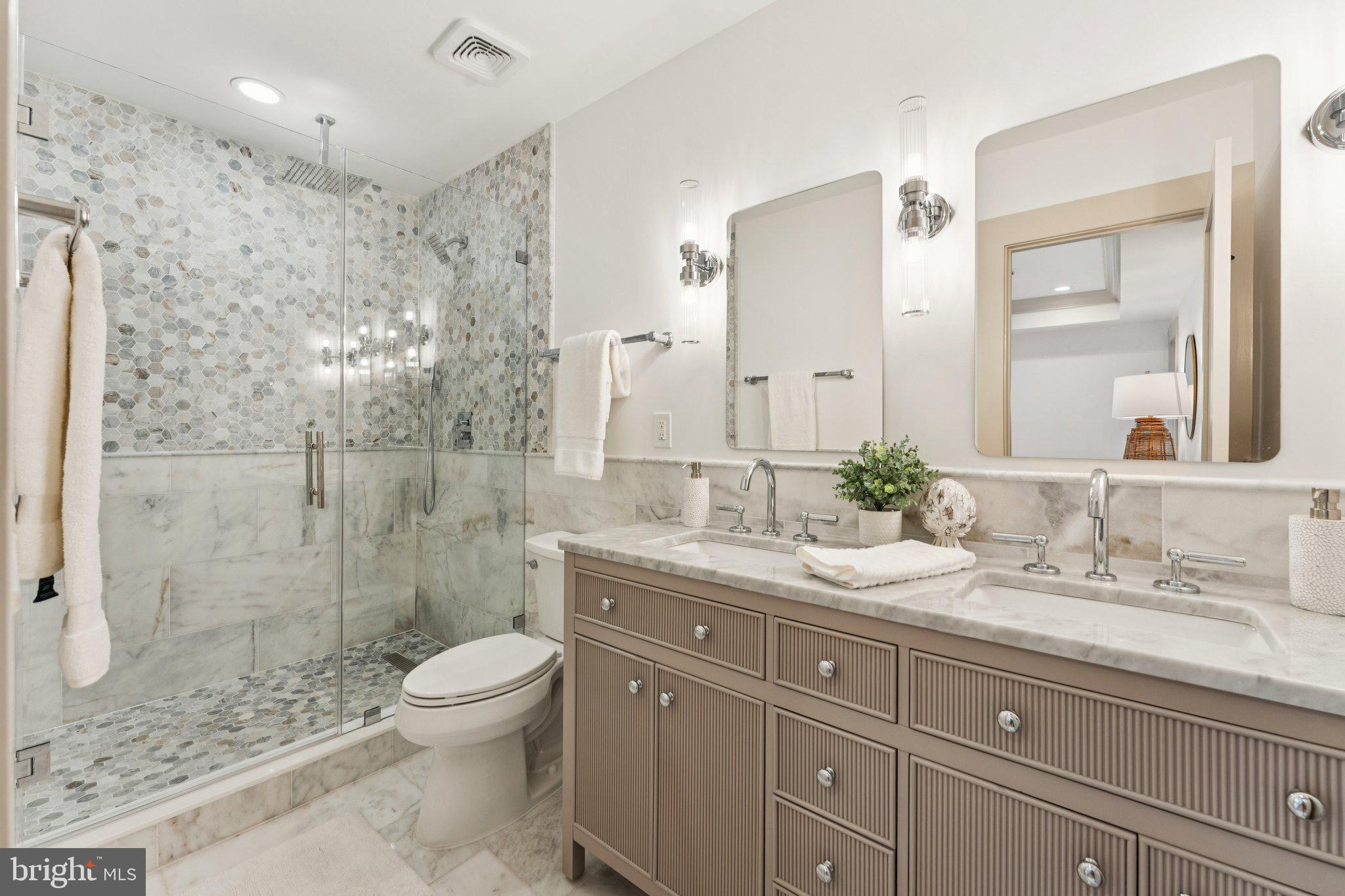 CHEVY CHASE - Residential