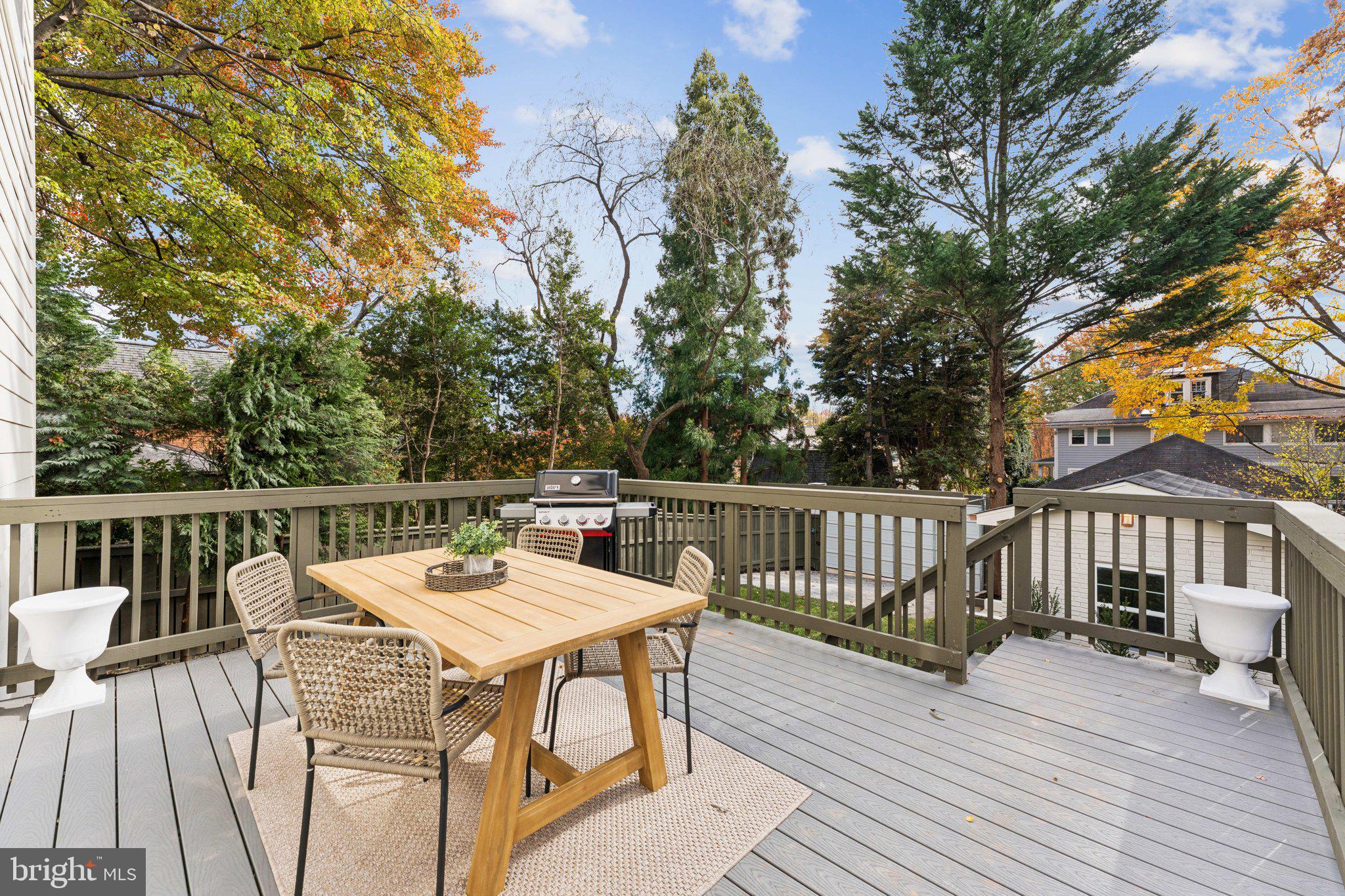 CHEVY CHASE - Residential
