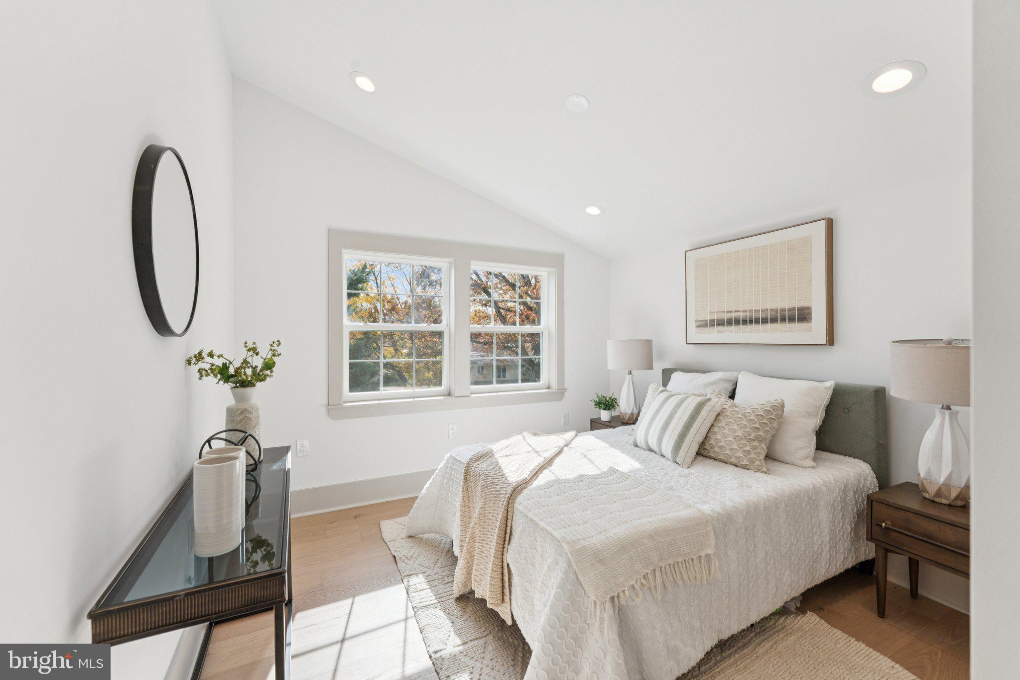 CHEVY CHASE - Residential