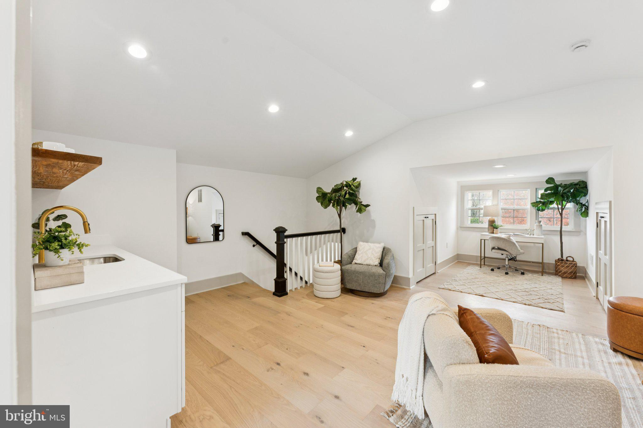 CHEVY CHASE - Residential