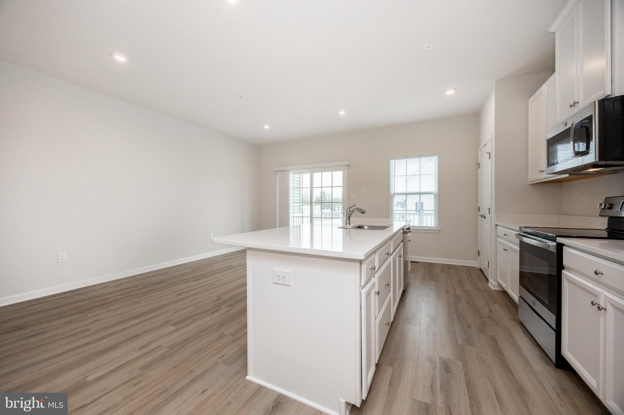 DUBLIN CROSSING - Residential