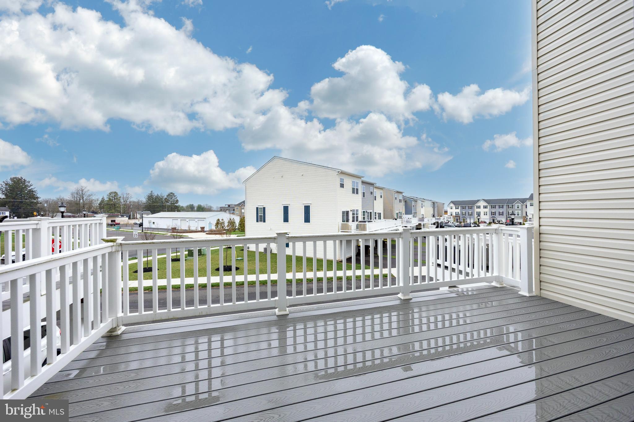 DUBLIN CROSSING - Residential