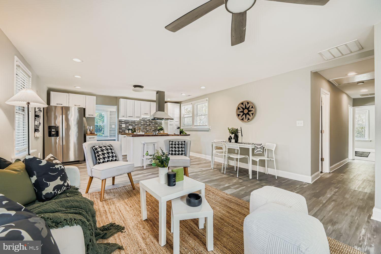 2113 CRAIG LANE