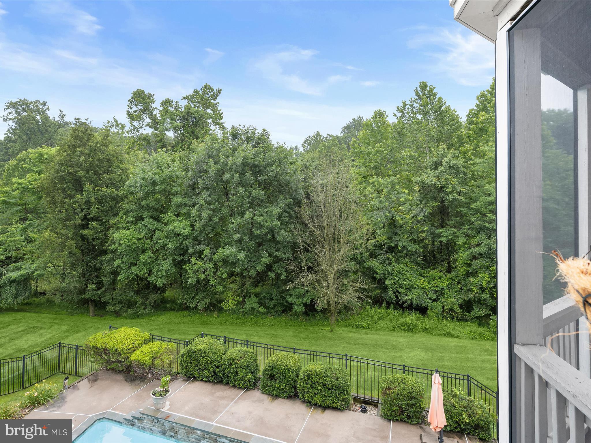 GROVEMONT - Residential