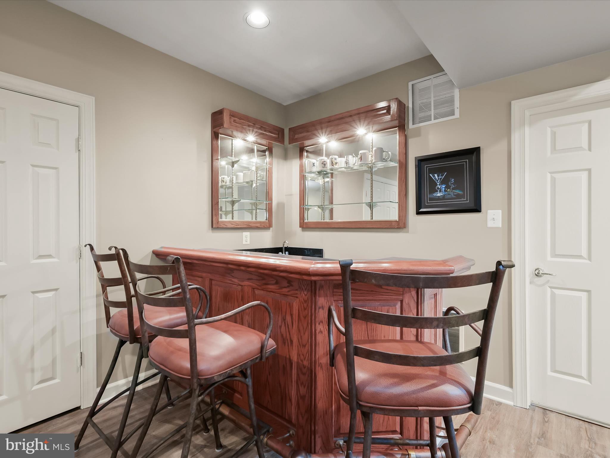 GROVEMONT - Residential